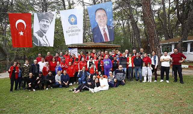 Büyükşehir Gençlik Kampı özel misafirlerini ağırladı Antalya Körfez