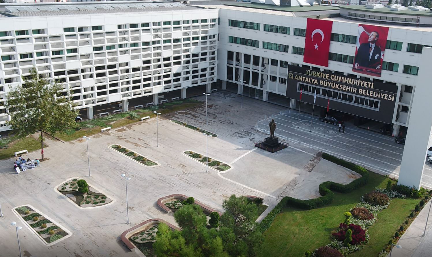 Antalya Büyükşehir Belediyesi Hizmet Binası