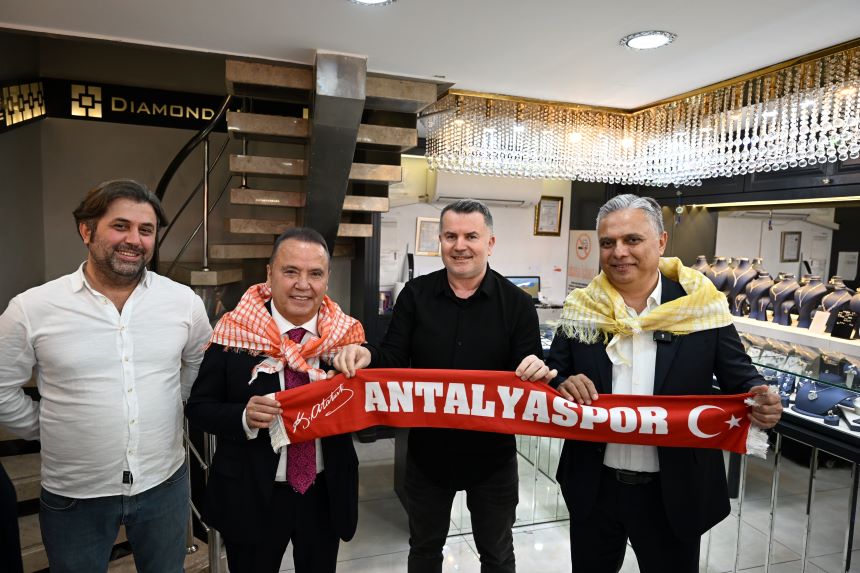 Muhittin Böcek Ve Ümit Uysal Şarampol Esnaf Ziyareti