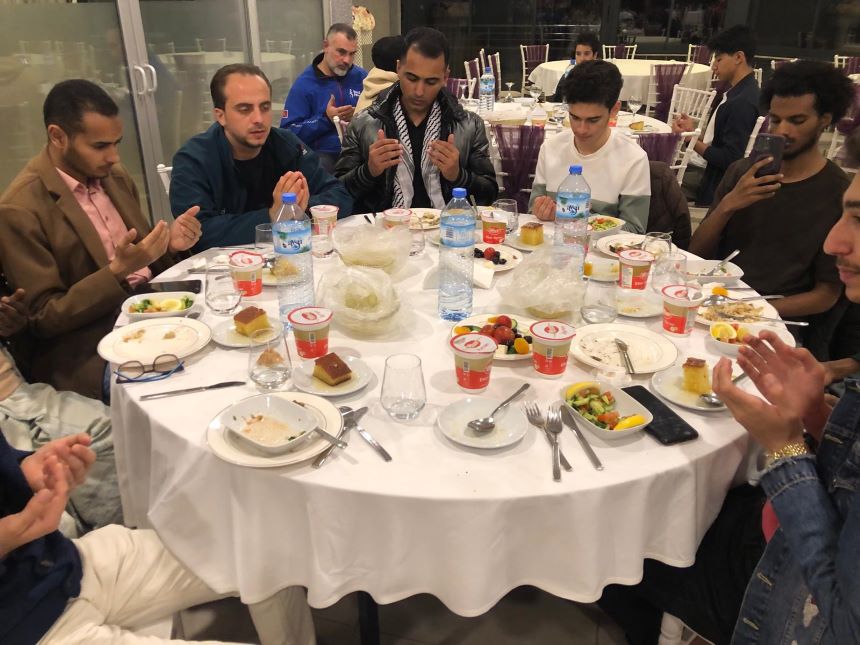 Deniz Feneri Derneği'nden Antalya'daki Yabancı Uyruklu Öğrencilere Iftar 1