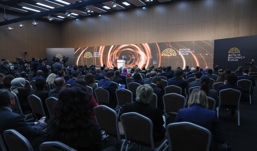 Hakan Fidan Antalya Diplomasi F