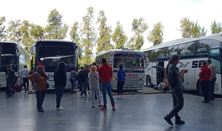 Antalya Otogarında Bayram Hareketliliği