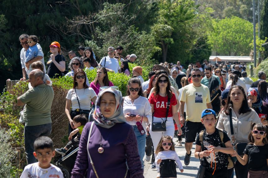 İzmir Doğal Yaşam Parkı Kalabalık 1