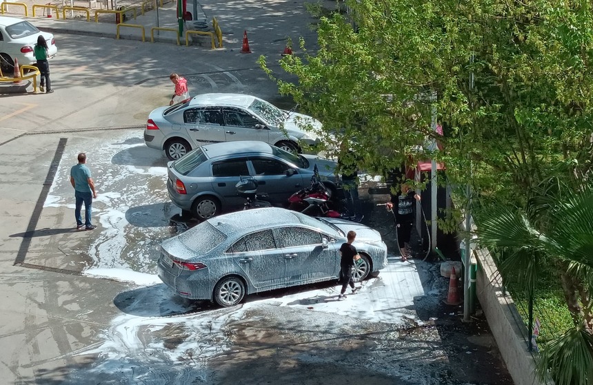 Petrolde Araç Yıkama (1)