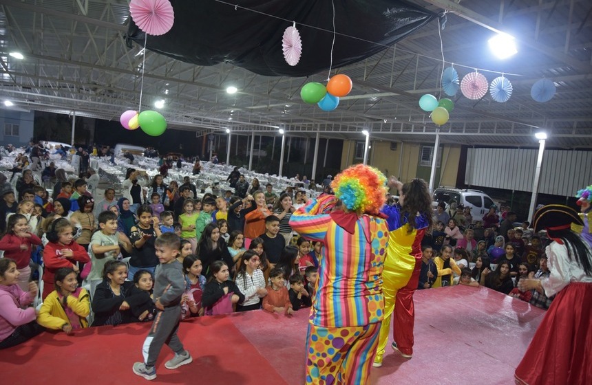 Türkkad Antalya Pınarlı Iftar Çocuklara Eğlence