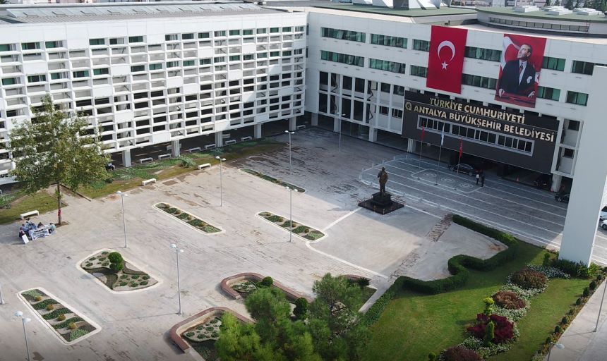 Antalya Büyükşehir Belediyesi Bina Görseli