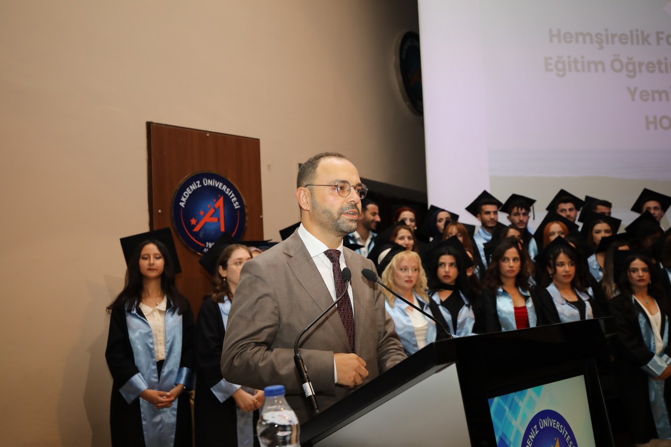 Akdeniz Üniversitesi Hemşirelik Fakültesi Kep Töreni (5)