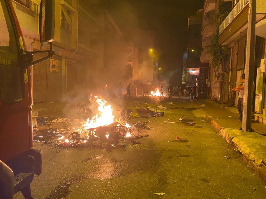 Antalya Serik'te 'Suriyeli' eylemi! Sokaklar savaş alanına döndü
