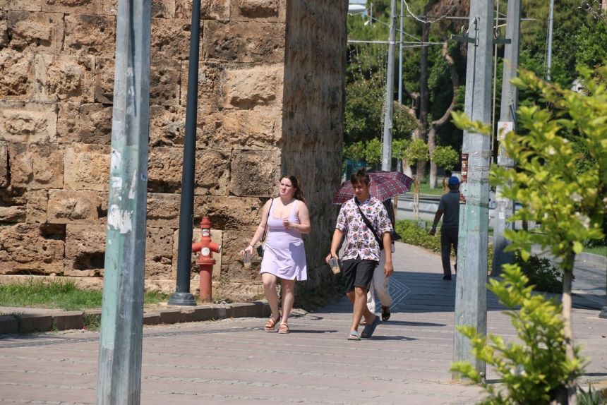 Antalya Sıcaklık Turist