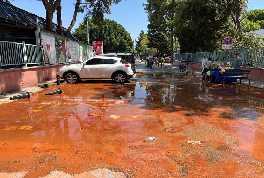 Atatürk Devlet Hastanesi Otoparkı Güllük Su Patlak