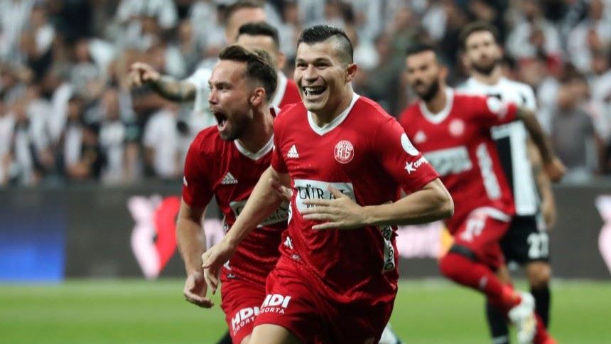 Braian Samudio Antalyaspor Futbolcusu 6