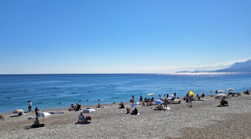 Antalya Konyaaltı Plajı Tatil