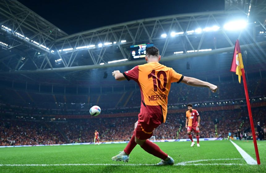 Mertens Galatasaray Futbolcusu