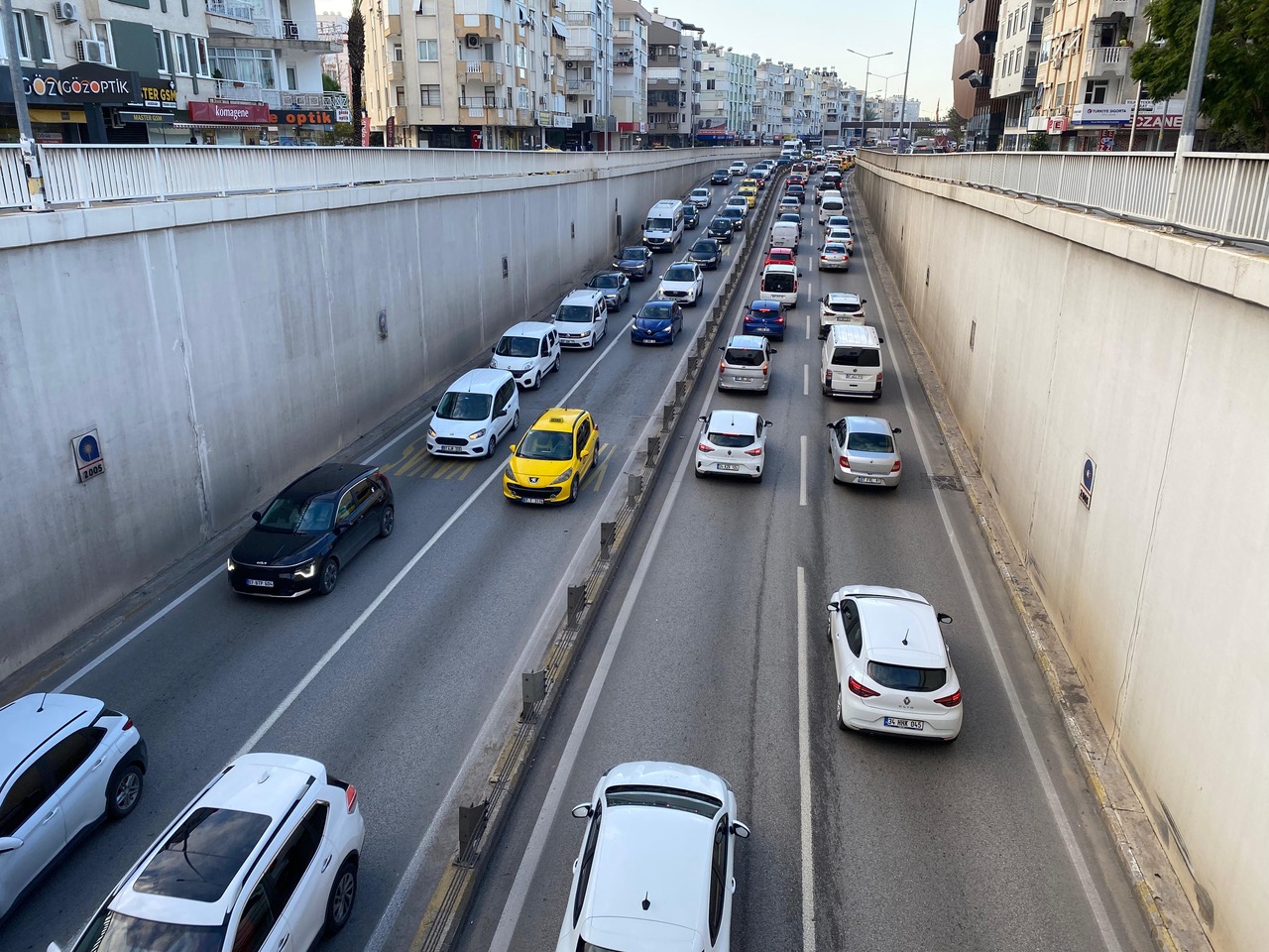 Antalya Trafik (1)-1