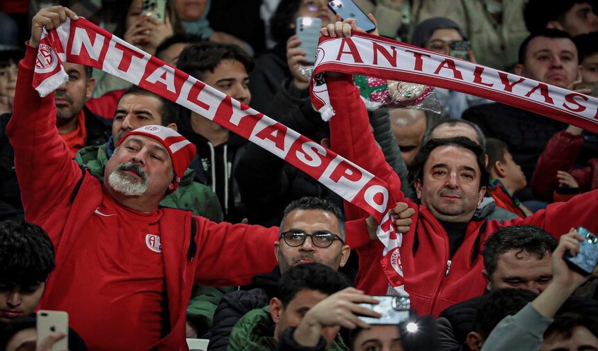 Antalyaspor Taraftarı (3)