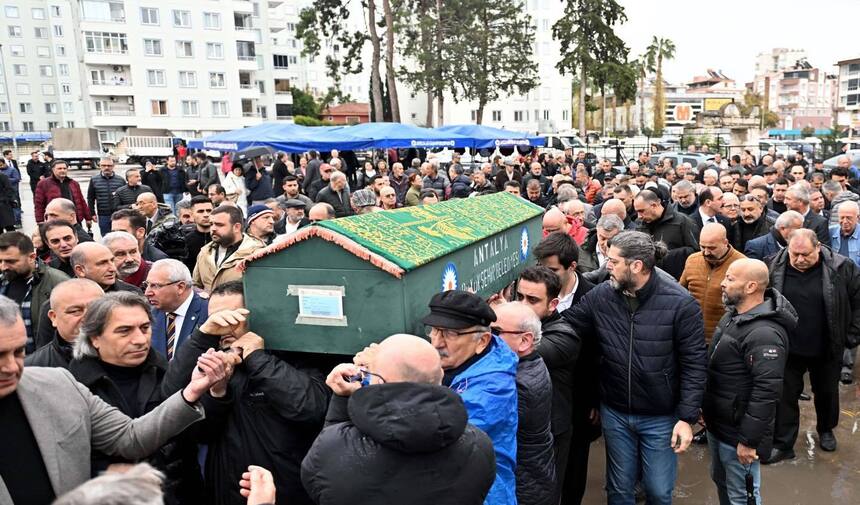 Kemal Kılıçdaroğlu Orhan Nadir Cenaze Salda...