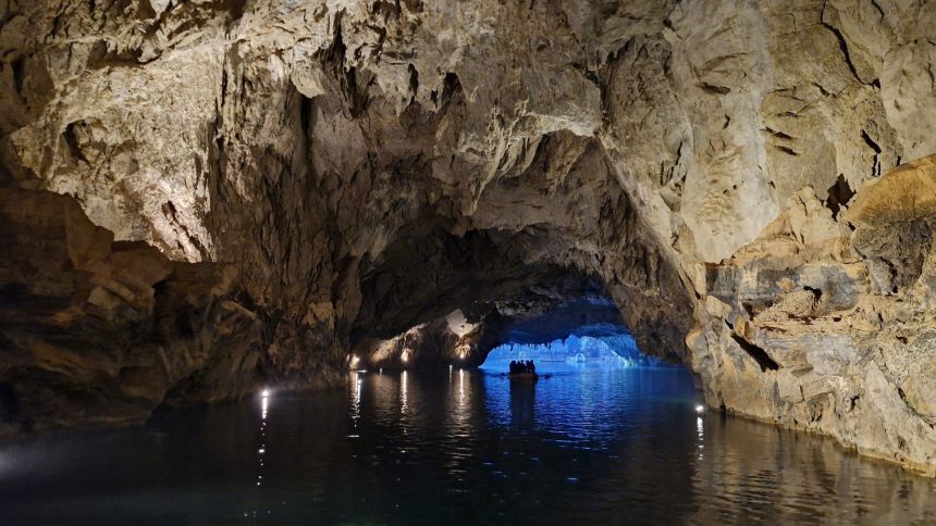 Antalya Altınbeşik Mağarası Bot Gezisi (3)
