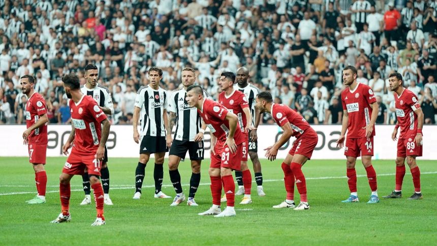 Antalyaspor Beşiktaş Karşılaşması (2)