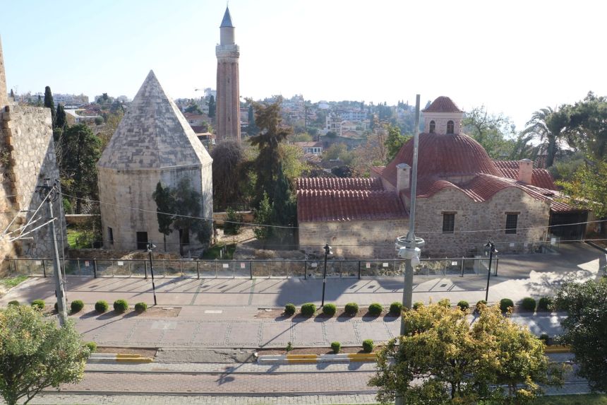 Antalya Cumhuriyet Meydanı Kış Sessziliği 2