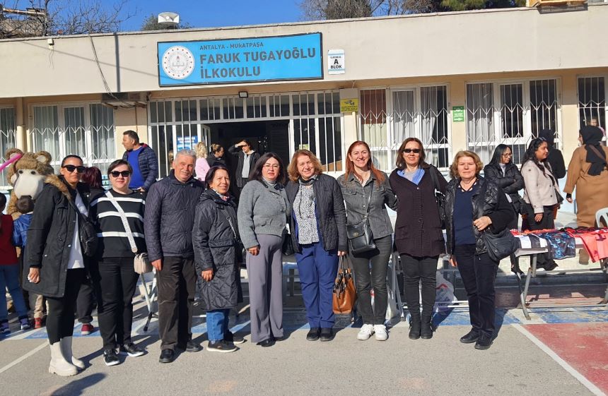 Antalya’da Faruk Tugayoğlu İlkokulu’nda Kermes 3