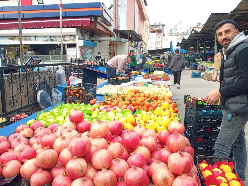 Cumartesi Pazarı Nar