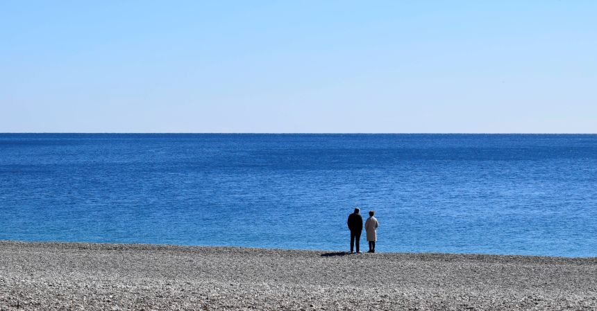 Konyaaltı Sahili Boş Kaldı (1)