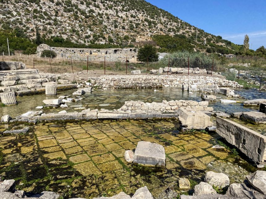 Olan Limyra Antik Kenti'ndeki Tarım Arazisi (2)