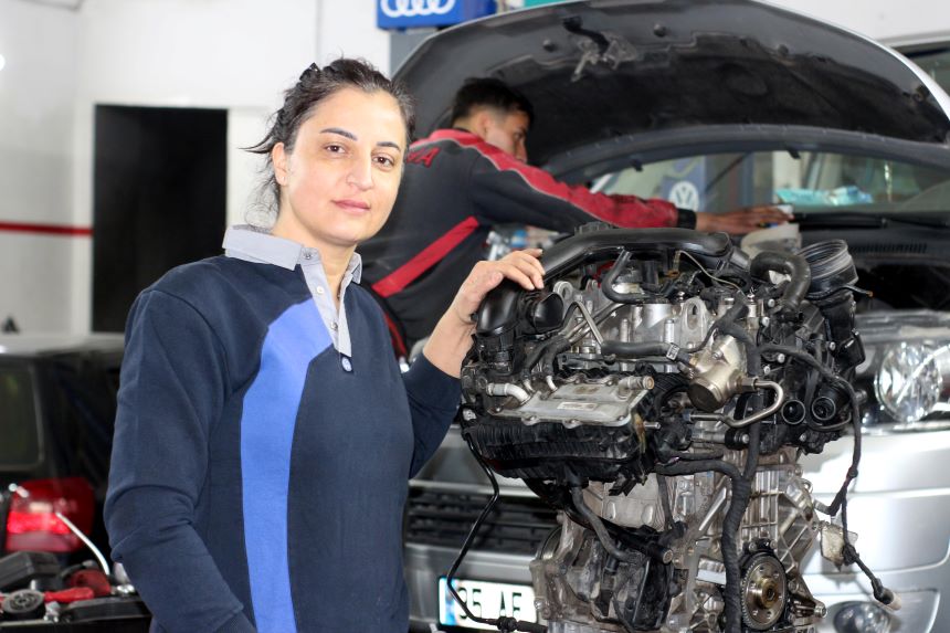 Antalya Kadın Oto Tamirci Döndü Aslan (1)