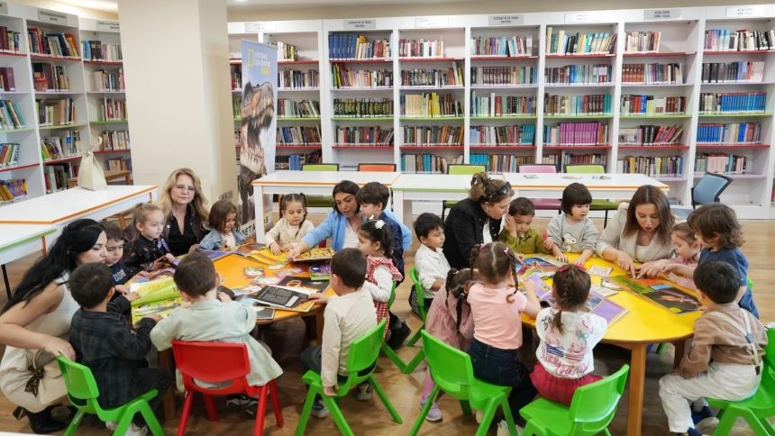 Kütüphane Çocuklarla Güzel (4) (Medium)