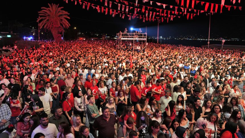 19 Mayıs Kutlamaları Alanya (3)