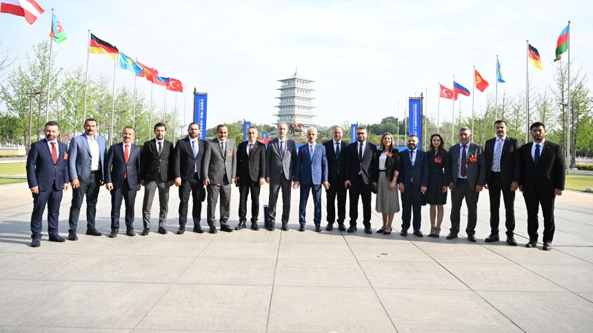 Abdulkadir Uraloğlu Ulaştırma Ve Altyapı Bakanı Çin (2)