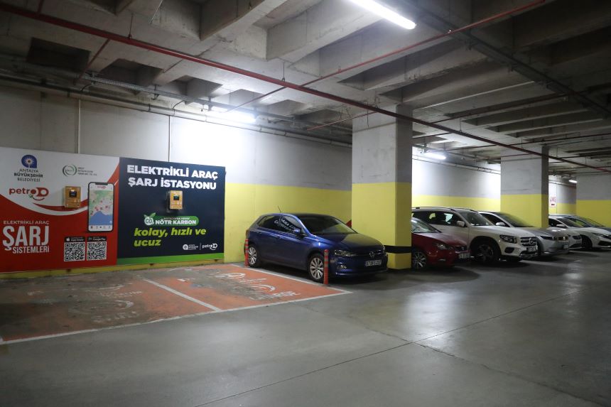 Antalya Büyükşehir Belediyesi Elektirikli Sarj Istasyonu 2