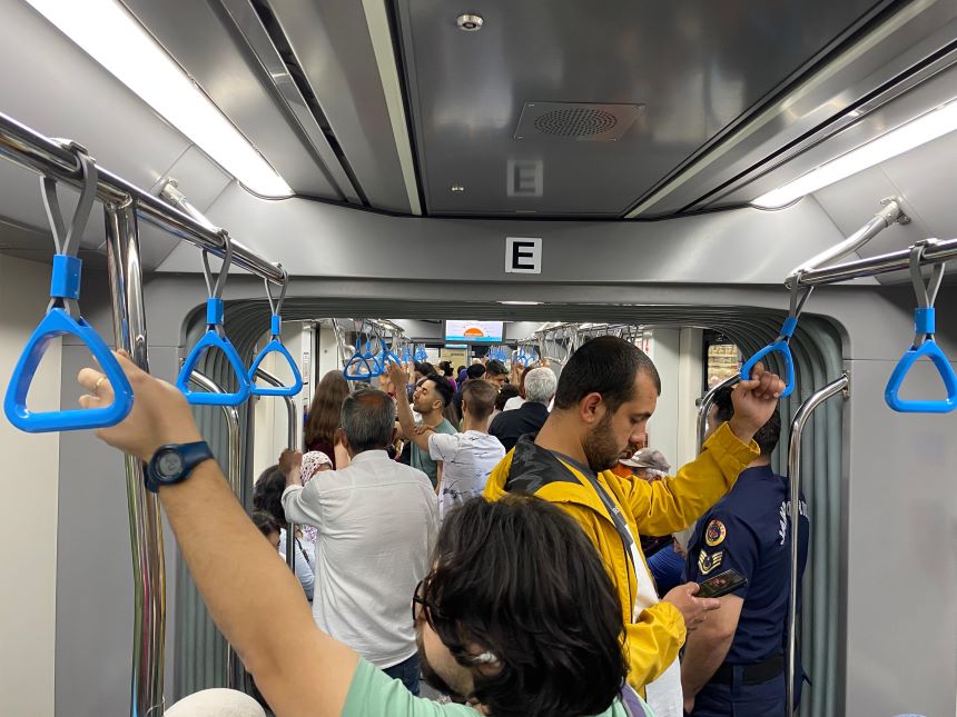 Antalya Tramvayın Içi