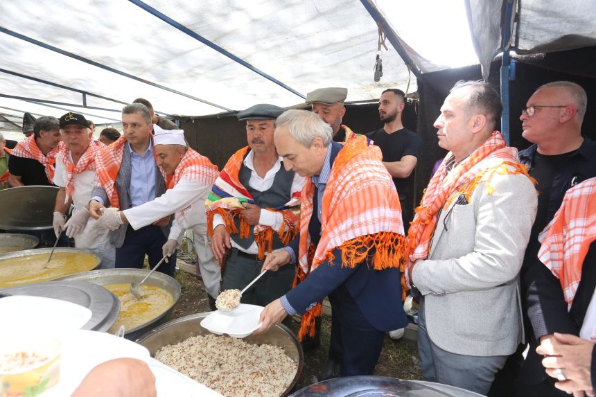Baskan Kocagoz Deve Uzerinde Solene Damga Vurdu 7