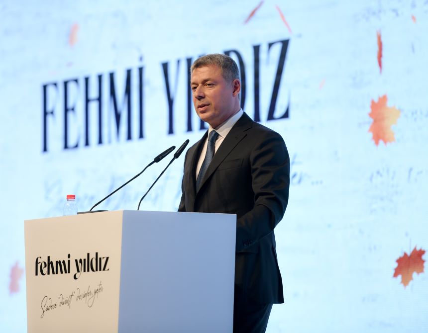 Hakkı Yıldız Gorsel