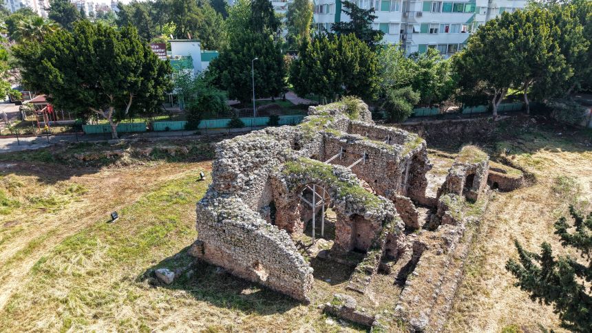 Konyaaltı Tarihi Roma Hamamı (3)