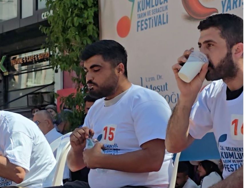 Kumluca Acı Biber Yeme Yarışması (1)