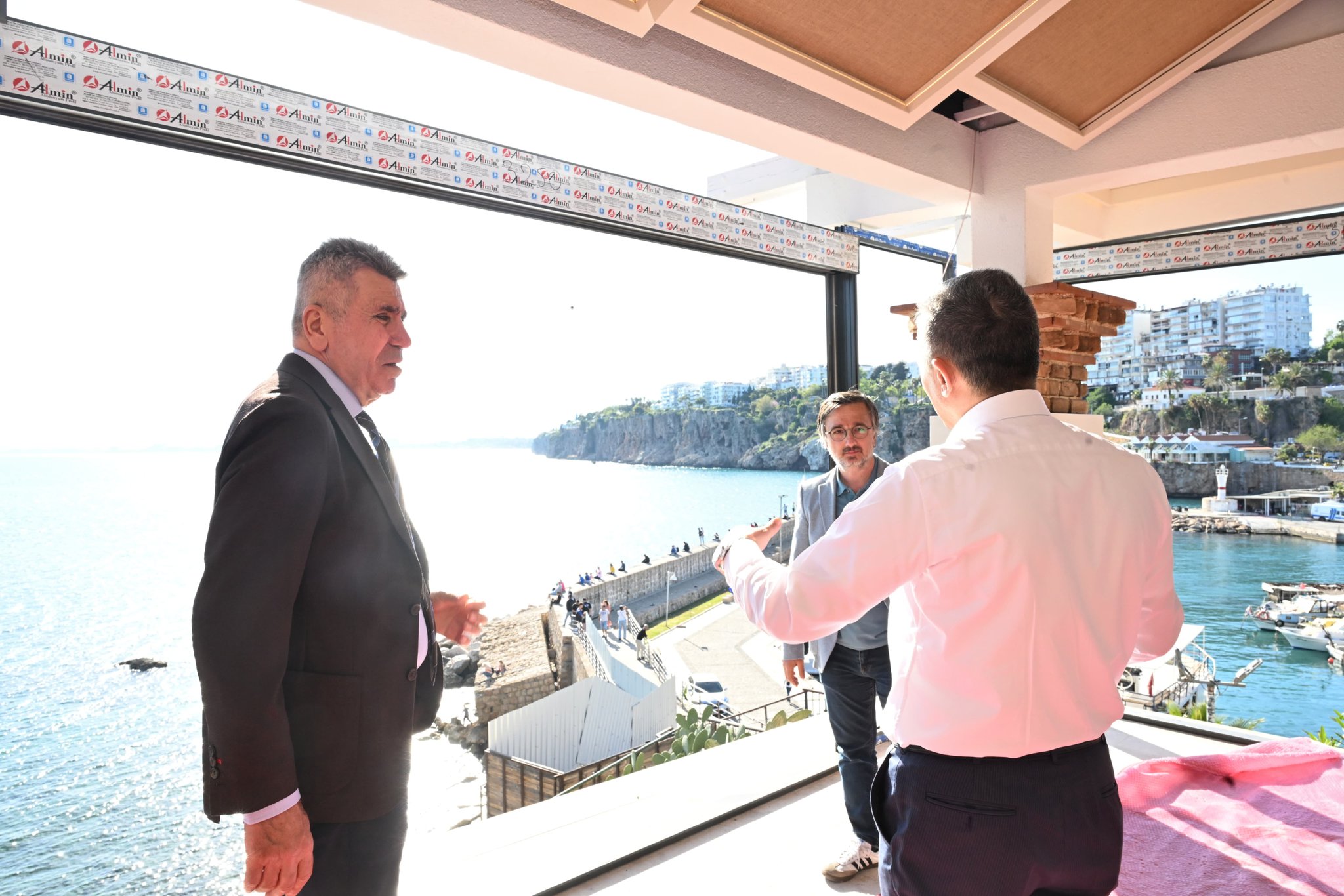 Mermerli Plajı Vali Yardımcısı Yalçın Sezgin