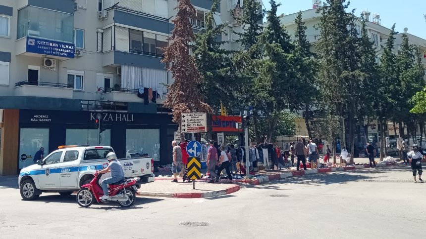 Muratpaşa Kaldırım Işgali (1)