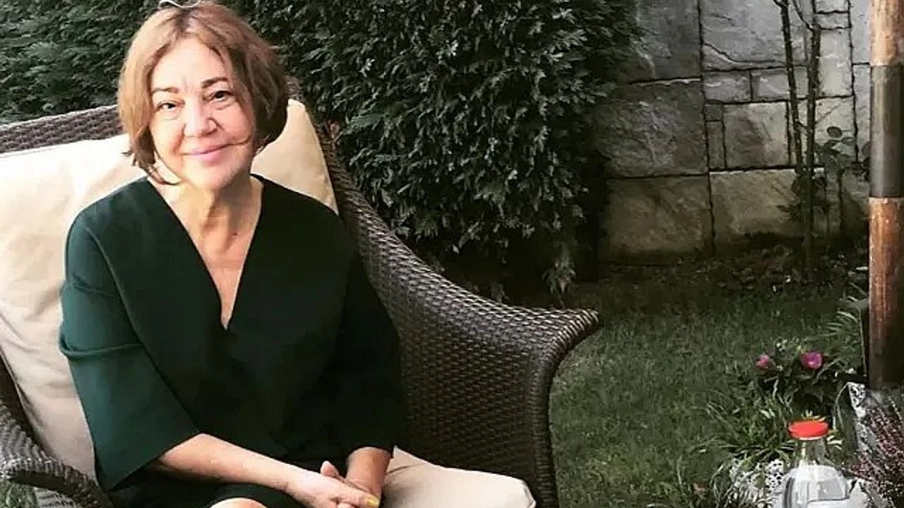 Nazan Oncel Kac Yasinda 5
