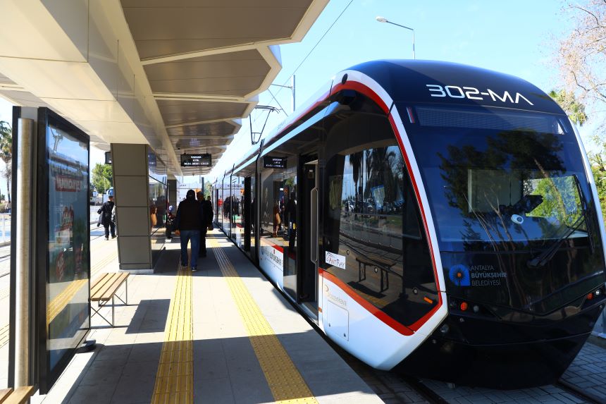 Antalya Tramvay Durak 22