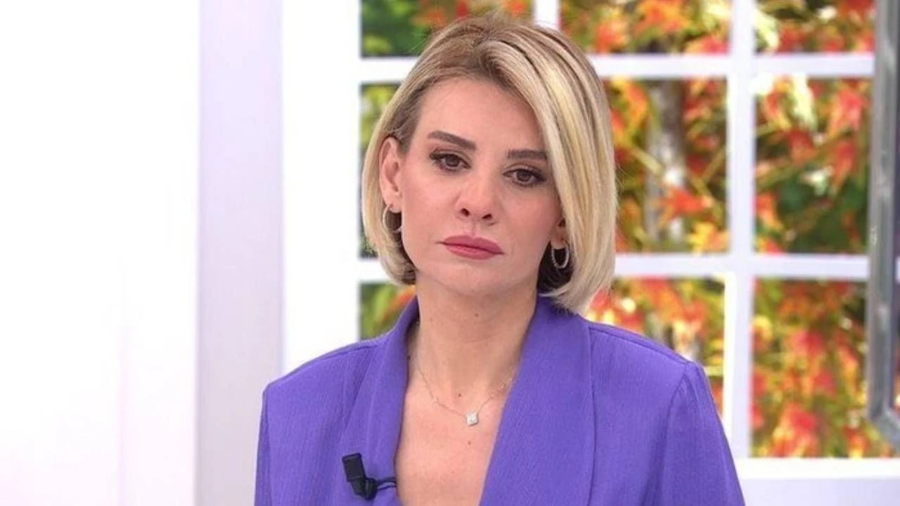 Esra Erol Ne Kadar Kazaniyor 2
