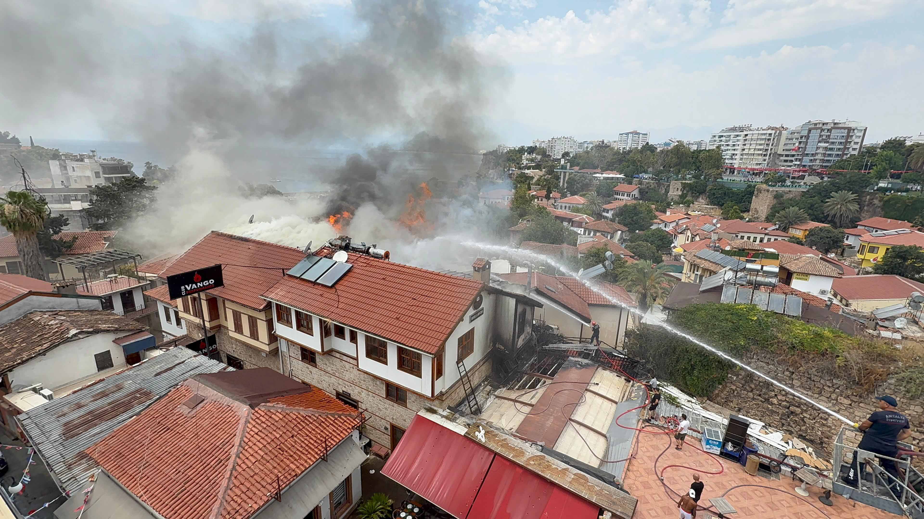 Kaleiçi Yangın (1)
