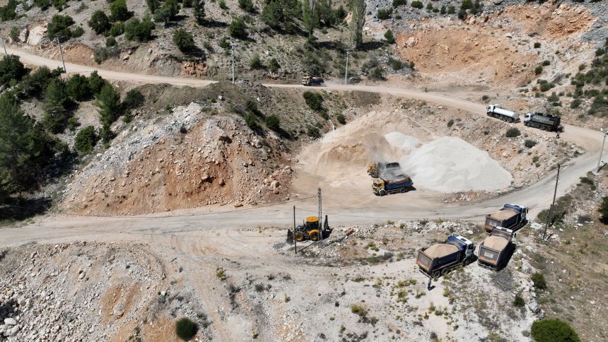 Kaş Beldibi Ve Sütleğen Grup Yolu Asfaltlanıyor (18)