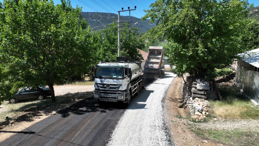 Kaş Beldibi Ve Sütleğen Grup Yolu Asfaltlanıyor (21)