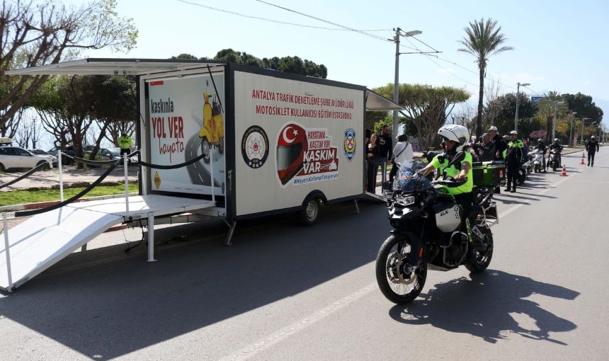 Mobi̇l Deneti̇m Karavani Antalya