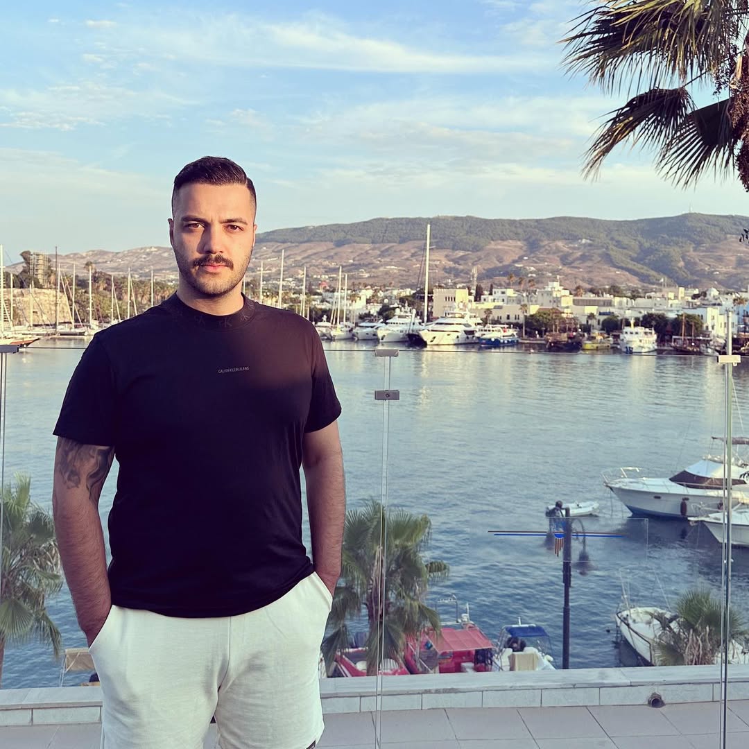 Yagiz Sabuncuoglu Kimdir 1