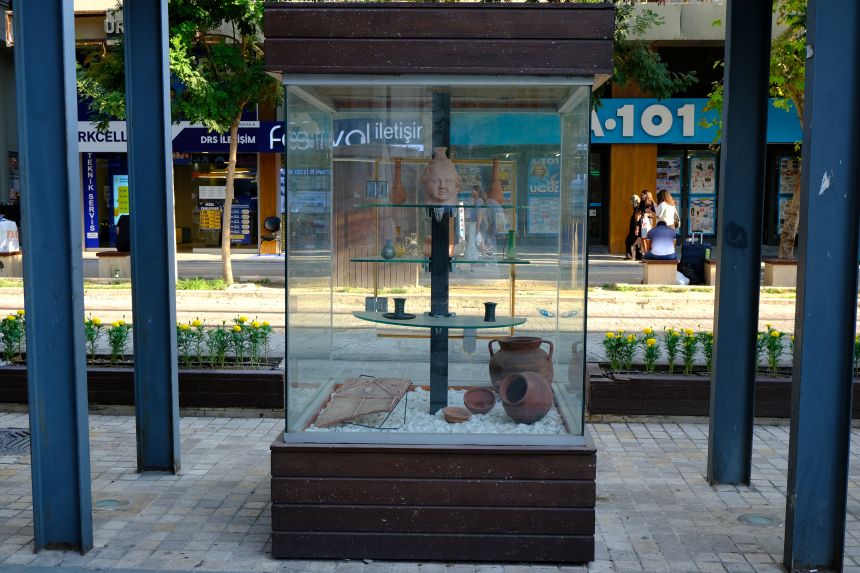 Antalya Doğu Garajı Sergilenen Tarihi Eserler (4)
