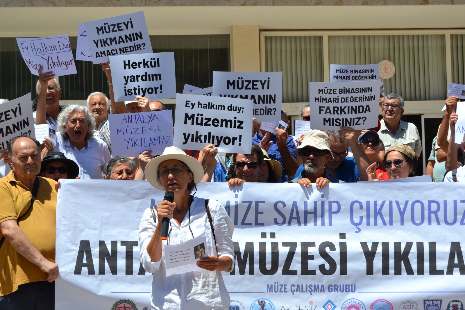 Antalya Müzesi Tepki (1)