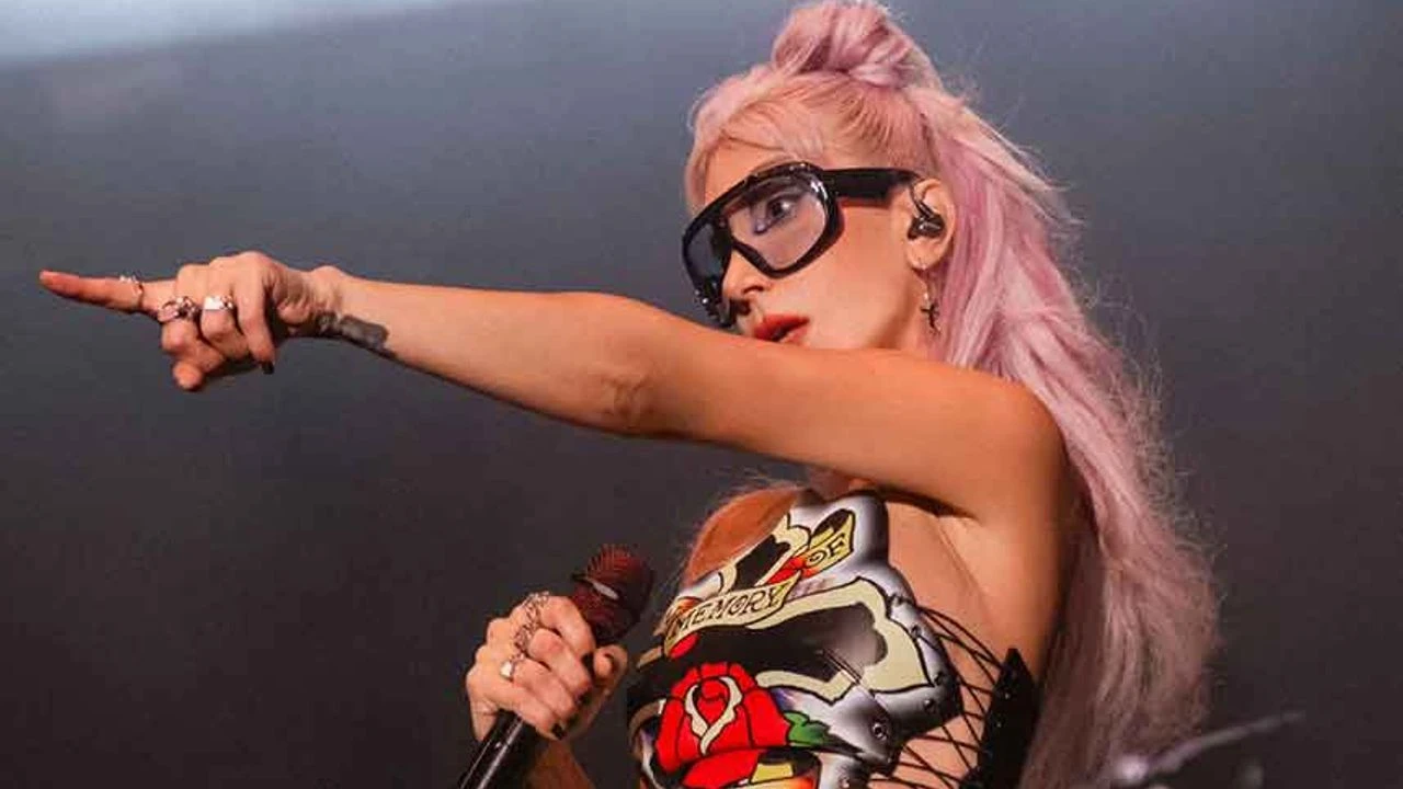 Hande Yener Kac Yasinda 3